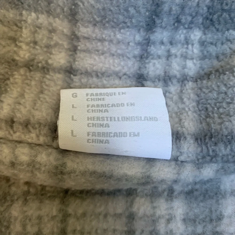 Columbia Full Zip Fleece-Gray Plaid-Zip Close Pockets-Mock Neck-Warm-Large - Picture 8 of 9